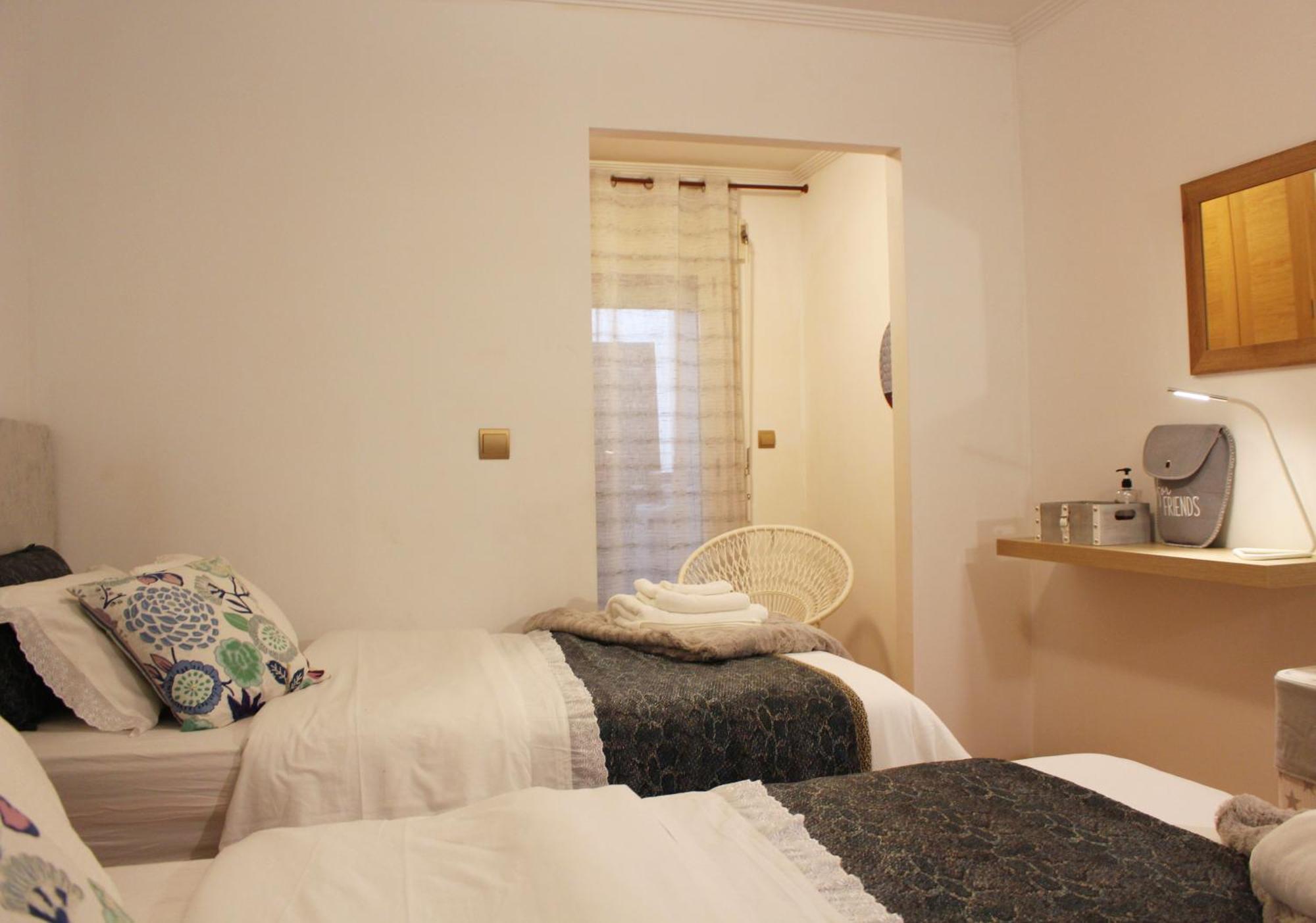 Apartamento Centro De ポンテベドラ エクステリア 写真